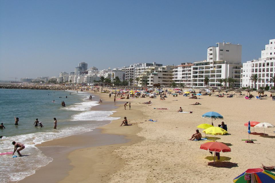 Praia de Quarteira, perto da Casa das Rochas